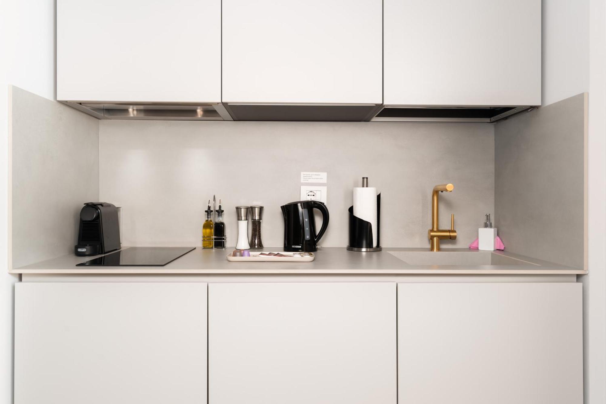 Limehome Lecce Palazzo Bn الغرفة الصورة