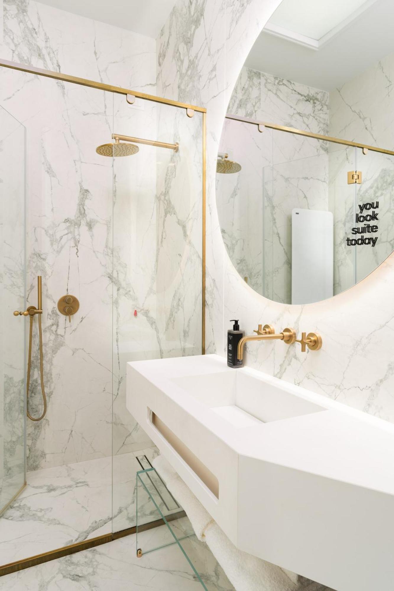 Limehome Lecce Palazzo Bn الغرفة الصورة